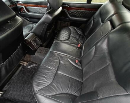 Сірий Мерседес 320, об'ємом двигуна 3.2 л та пробігом 407 тис. км за 3500 $, фото 13 на Automoto.ua