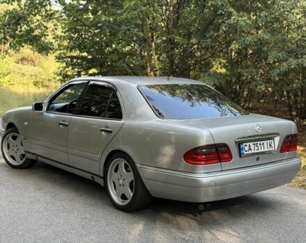 Серый Мерседес 320, объемом двигателя 3.2 л и пробегом 353 тыс. км за 5300 $, фото 1 на Automoto.ua