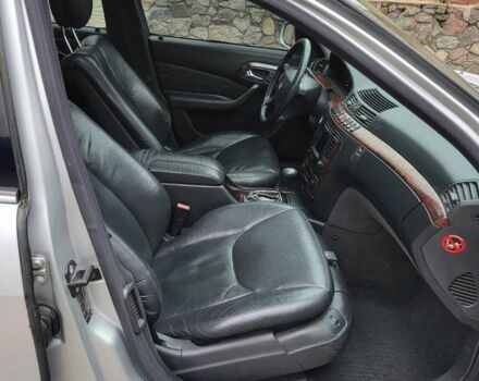 Сірий Мерседес 320, об'ємом двигуна 3.2 л та пробігом 240 тис. км за 3800 $, фото 6 на Automoto.ua