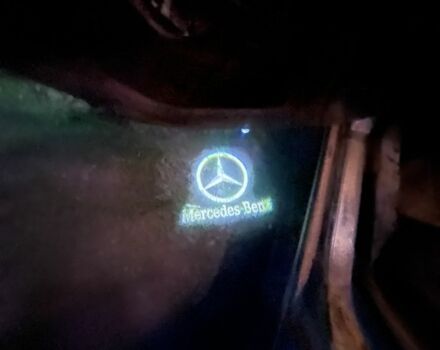 Серый Мерседес 320, объемом двигателя 3.2 л и пробегом 370 тыс. км за 3000 $, фото 3 на Automoto.ua