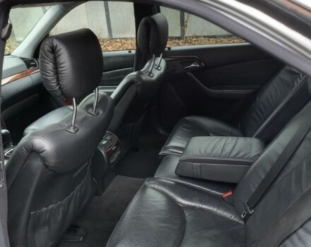 Сірий Мерседес 320, об'ємом двигуна 3.2 л та пробігом 240 тис. км за 3800 $, фото 5 на Automoto.ua