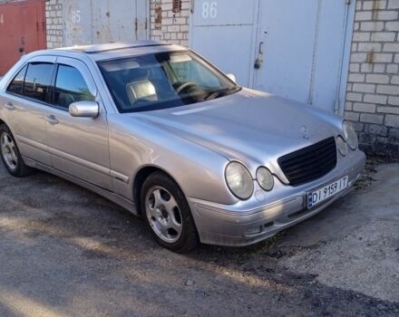 Серый Мерседес 320, объемом двигателя 0 л и пробегом 450 тыс. км за 3999 $, фото 2 на Automoto.ua