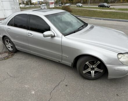 Сірий Мерседес 320, об'ємом двигуна 3.2 л та пробігом 530 тис. км за 3250 $, фото 1 на Automoto.ua