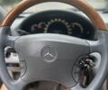 Серый Мерседес 320, объемом двигателя 3.2 л и пробегом 427 тыс. км за 3750 $, фото 5 на Automoto.ua