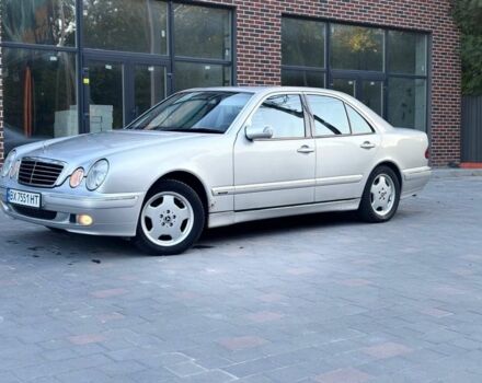 Серый Мерседес 320, объемом двигателя 3.2 л и пробегом 550 тыс. км за 5700 $, фото 1 на Automoto.ua