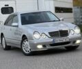 Серый Мерседес 320, объемом двигателя 3.2 л и пробегом 300 тыс. км за 4200 $, фото 1 на Automoto.ua