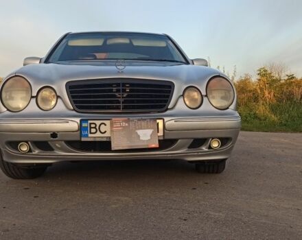 Серый Мерседес 320, объемом двигателя 3.2 л и пробегом 332 тыс. км за 4000 $, фото 8 на Automoto.ua