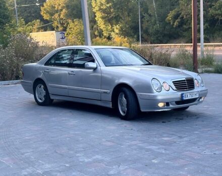 Серый Мерседес 320, объемом двигателя 3.2 л и пробегом 550 тыс. км за 5700 $, фото 5 на Automoto.ua