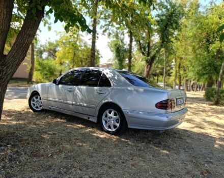 Серый Мерседес 320, объемом двигателя 3.2 л и пробегом 478 тыс. км за 2500 $, фото 4 на Automoto.ua