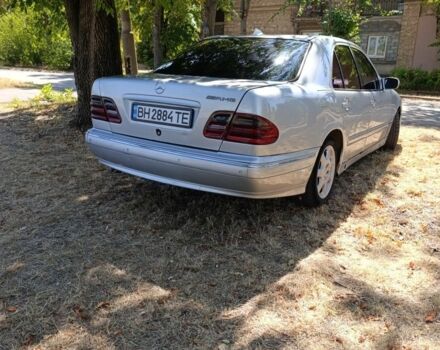 Серый Мерседес 320, объемом двигателя 3.2 л и пробегом 478 тыс. км за 2500 $, фото 2 на Automoto.ua