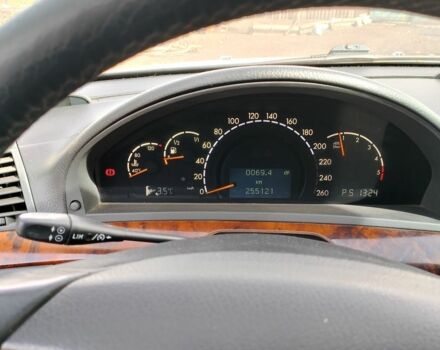 Серый Мерседес 320, объемом двигателя 3.2 л и пробегом 250 тыс. км за 2381 $, фото 4 на Automoto.ua