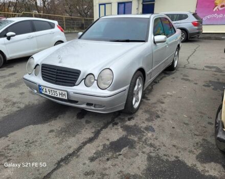 Серый Мерседес 320, объемом двигателя 3.2 л и пробегом 250 тыс. км за 3500 $, фото 3 на Automoto.ua