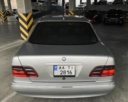 Сірий Мерседес 320, об'ємом двигуна 3.2 л та пробігом 490 тис. км за 4099 $, фото 3 на Automoto.ua