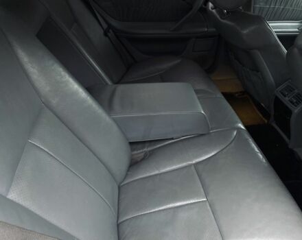 Сірий Мерседес 320, об'ємом двигуна 3.2 л та пробігом 490 тис. км за 4099 $, фото 9 на Automoto.ua