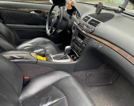 Серый Мерседес 320, объемом двигателя 3.2 л и пробегом 3 тыс. км за 6500 $, фото 5 на Automoto.ua