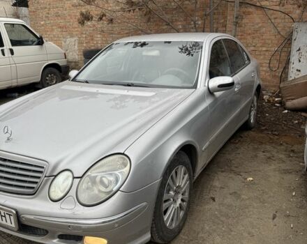 Серый Мерседес 320, объемом двигателя 3.2 л и пробегом 200 тыс. км за 6500 $, фото 2 на Automoto.ua