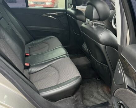 Серый Мерседес 320, объемом двигателя 3.2 л и пробегом 378 тыс. км за 5500 $, фото 6 на Automoto.ua