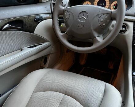 Серый Мерседес 320, объемом двигателя 3.2 л и пробегом 460 тыс. км за 6100 $, фото 10 на Automoto.ua