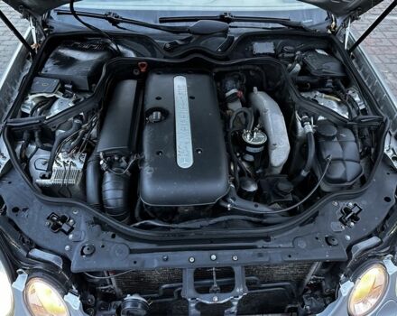 Серый Мерседес 320, объемом двигателя 3.2 л и пробегом 460 тыс. км за 6100 $, фото 14 на Automoto.ua