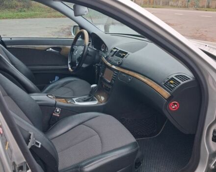 Серый Мерседес 320, объемом двигателя 3.2 л и пробегом 350 тыс. км за 7900 $, фото 12 на Automoto.ua