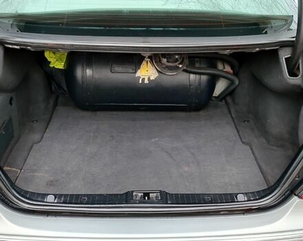 Серый Мерседес 320, объемом двигателя 3.2 л и пробегом 313 тыс. км за 7800 $, фото 11 на Automoto.ua