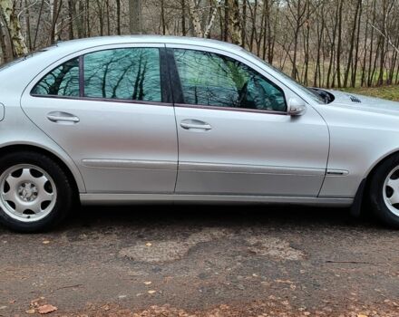 Серый Мерседес 320, объемом двигателя 3.2 л и пробегом 313 тыс. км за 7800 $, фото 1 на Automoto.ua