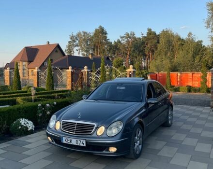 Серый Мерседес 320, объемом двигателя 3.2 л и пробегом 350 тыс. км за 3950 $, фото 5 на Automoto.ua