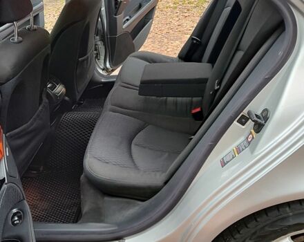 Серый Мерседес 320, объемом двигателя 3.2 л и пробегом 313 тыс. км за 7800 $, фото 9 на Automoto.ua