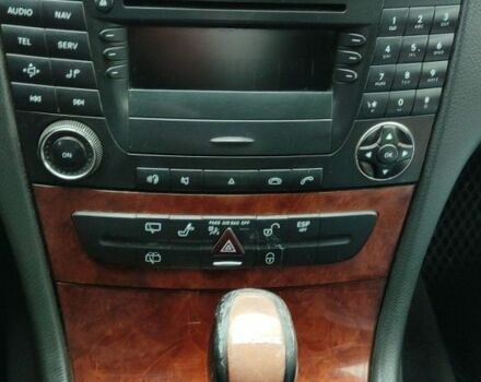 Серый Мерседес 320, объемом двигателя 3.2 л и пробегом 313 тыс. км за 7800 $, фото 16 на Automoto.ua