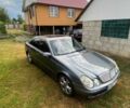 Сірий Мерседес 320, об'ємом двигуна 3.2 л та пробігом 380 тис. км за 3690 $, фото 1 на Automoto.ua