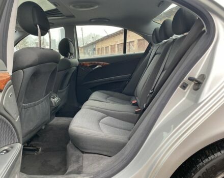 Сірий Мерседес 320, об'ємом двигуна 3.2 л та пробігом 272 тис. км за 3850 $, фото 16 на Automoto.ua