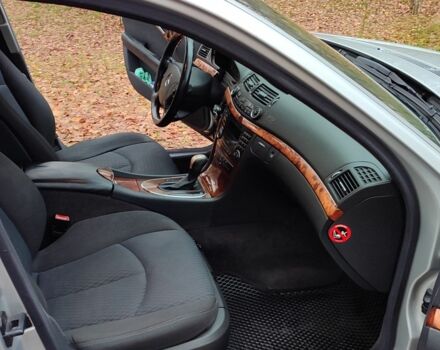 Серый Мерседес 320, объемом двигателя 3.2 л и пробегом 313 тыс. км за 7800 $, фото 10 на Automoto.ua