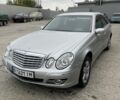 Серый Мерседес 320, объемом двигателя 3.2 л и пробегом 290 тыс. км за 6300 $, фото 1 на Automoto.ua