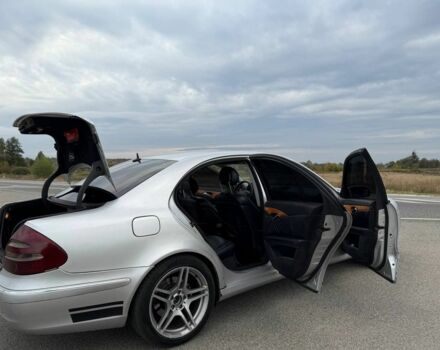 Серый Мерседес 320, объемом двигателя 3.2 л и пробегом 450 тыс. км за 6500 $, фото 10 на Automoto.ua