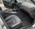 Серый Мерседес 320, объемом двигателя 3.2 л и пробегом 290 тыс. км за 6300 $, фото 4 на Automoto.ua