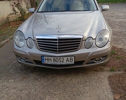 Серый Мерседес 320, объемом двигателя 3 л и пробегом 340 тыс. км за 8500 $, фото 4 на Automoto.ua