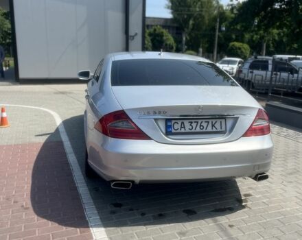 Серый Мерседес 320, объемом двигателя 3 л и пробегом 300 тыс. км за 12500 $, фото 4 на Automoto.ua