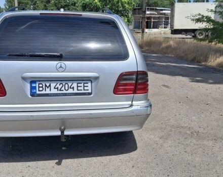 Серый Мерседес 320, объемом двигателя 3.2 л и пробегом 500 тыс. км за 4300 $, фото 2 на Automoto.ua