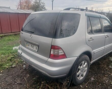 Серый Мерседес 320, объемом двигателя 3 л и пробегом 289 тыс. км за 3200 $, фото 1 на Automoto.ua