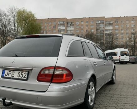 Серый Мерседес 320, объемом двигателя 3.2 л и пробегом 362 тыс. км за 3333 $, фото 7 на Automoto.ua