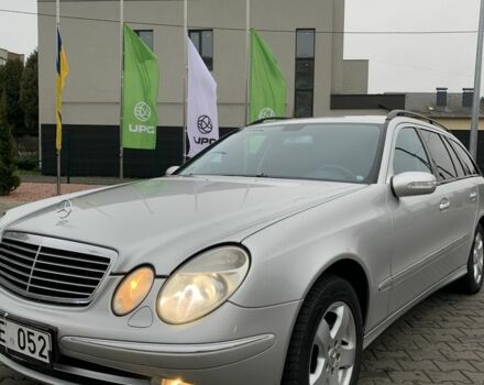 Серый Мерседес 320, объемом двигателя 3.2 л и пробегом 362 тыс. км за 3333 $, фото 2 на Automoto.ua