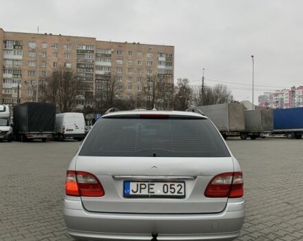 Серый Мерседес 320, объемом двигателя 3.2 л и пробегом 362 тыс. км за 3333 $, фото 6 на Automoto.ua