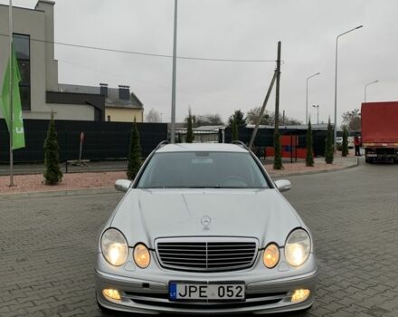 Серый Мерседес 320, объемом двигателя 3.2 л и пробегом 362 тыс. км за 3333 $, фото 4 на Automoto.ua