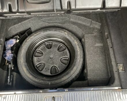 Серый Мерседес 320, объемом двигателя 3.2 л и пробегом 440 тыс. км за 6900 $, фото 9 на Automoto.ua