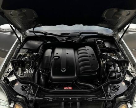 Серый Мерседес 320, объемом двигателя 3.2 л и пробегом 270 тыс. км за 8700 $, фото 3 на Automoto.ua