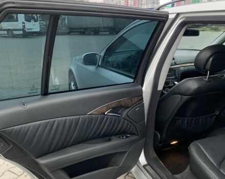 Серый Мерседес 320, объемом двигателя 3.2 л и пробегом 362 тыс. км за 3333 $, фото 23 на Automoto.ua