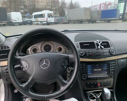 Серый Мерседес 320, объемом двигателя 3.2 л и пробегом 362 тыс. км за 3333 $, фото 10 на Automoto.ua