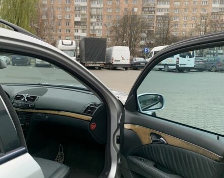 Серый Мерседес 320, объемом двигателя 3.2 л и пробегом 362 тыс. км за 3333 $, фото 18 на Automoto.ua