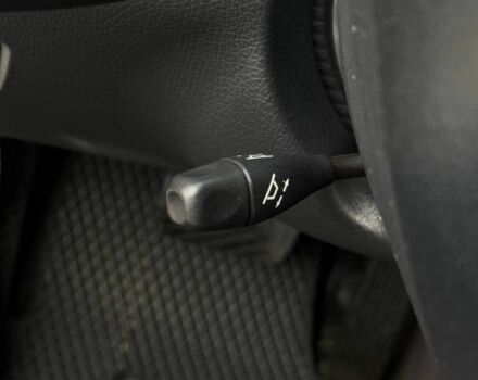 Серый Мерседес 320, объемом двигателя 3.2 л и пробегом 270 тыс. км за 8700 $, фото 14 на Automoto.ua