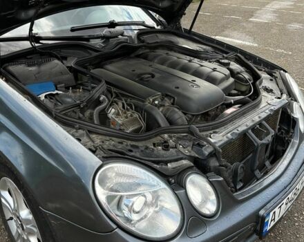 Серый Мерседес 320, объемом двигателя 3.2 л и пробегом 346 тыс. км за 7000 $, фото 6 на Automoto.ua